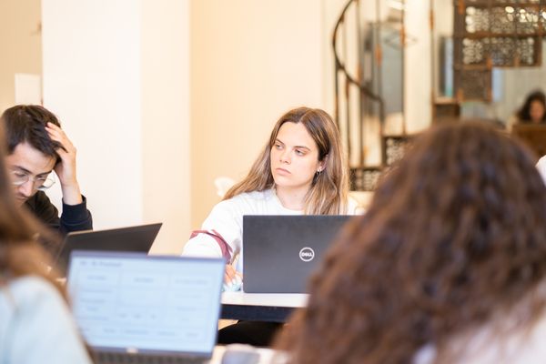 Ya tenemos candidata para cursar el Online Master Internet Business (OMIB) gracias a la Beca de Excelencia Digital Ciudad de Felanitx