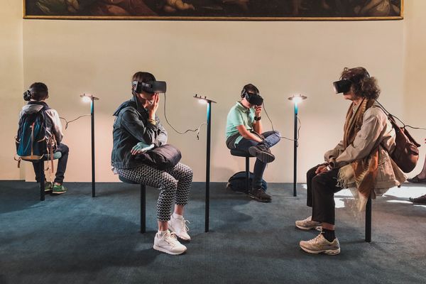 Realidad virtual y aumentada para empresas: usos y aplicaciones