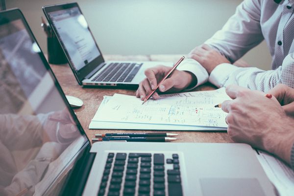 ¿Crear una empresa nueva o transformar una existente?